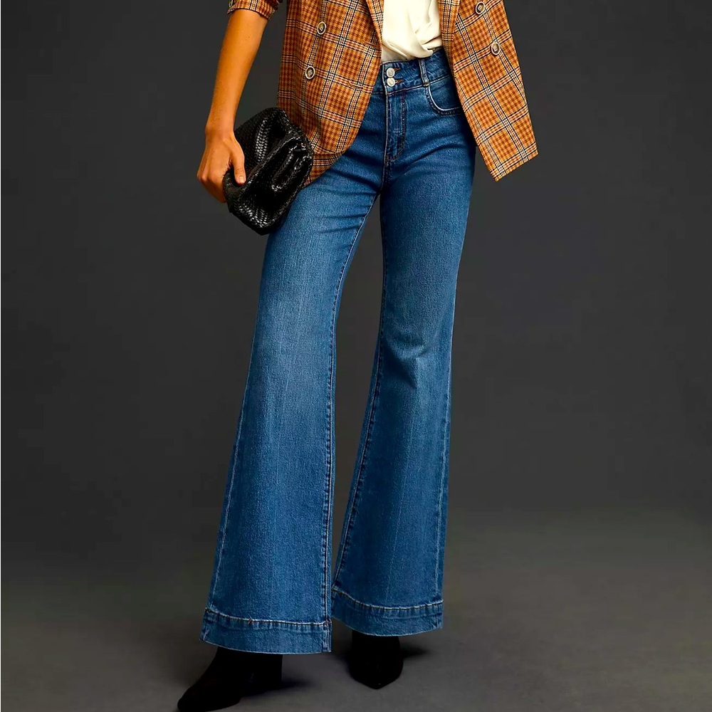 *Anthropology Pilcro Retro High-Rise Flare Jeans Size 28 NWT in store packaging.